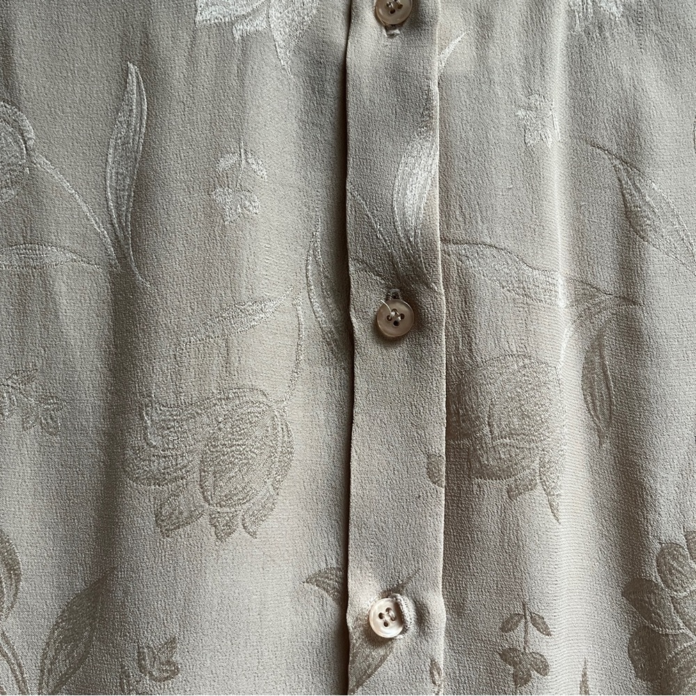 Jones New York Silk Cream-Tan Floral Button-Front Blouse Sz 8 - Picture 3 of 7